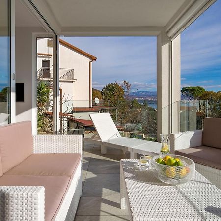 Apartment Mara Opatija With Rooftop Swimming Pool Ičići المظهر الخارجي الصورة