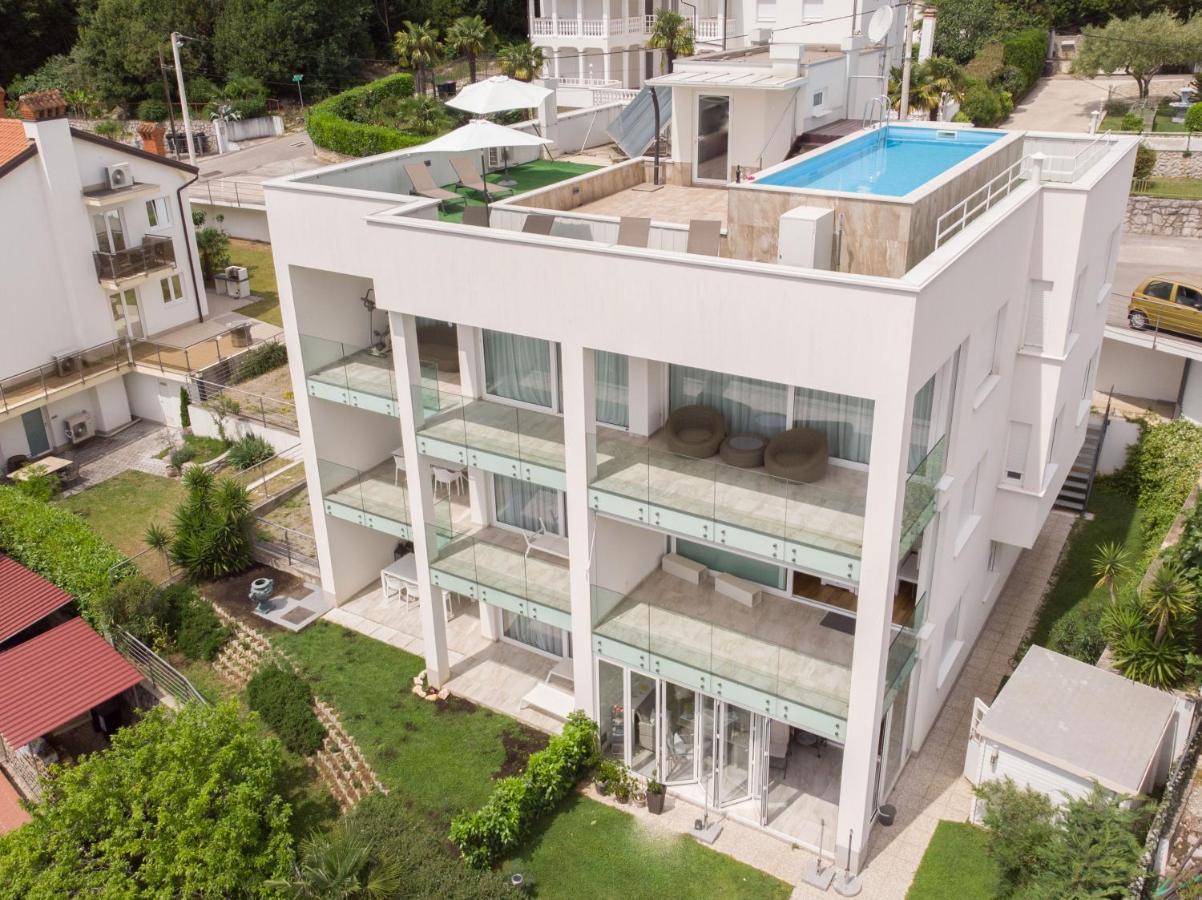 Apartment Mara Opatija With Rooftop Swimming Pool Ičići المظهر الخارجي الصورة