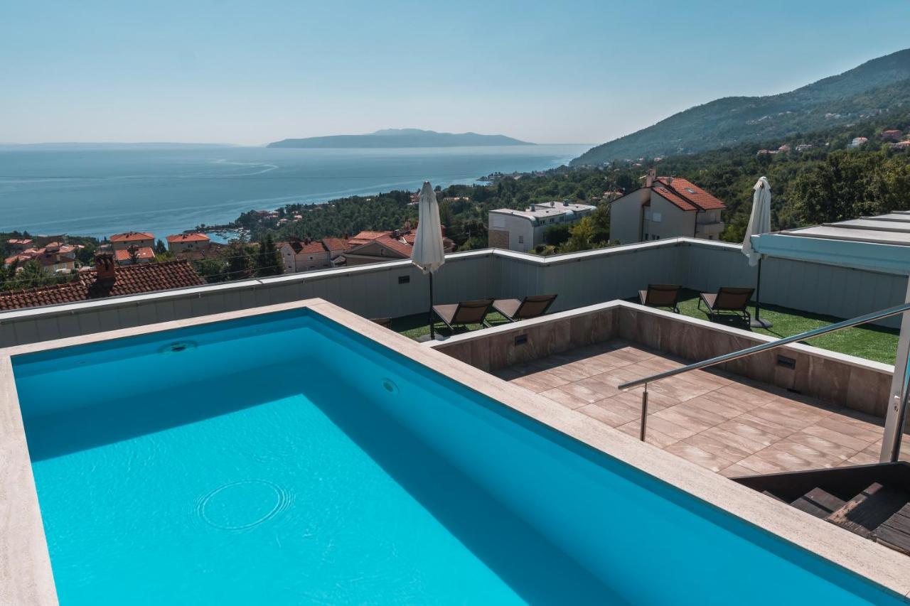 Apartment Mara Opatija With Rooftop Swimming Pool Ičići المظهر الخارجي الصورة