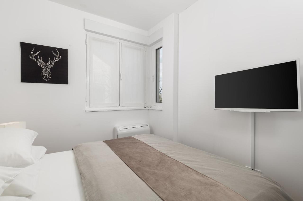 Apartment Mara Opatija With Rooftop Swimming Pool Ičići المظهر الخارجي الصورة